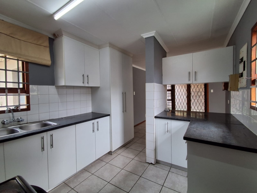 3 Bedroom Property for Sale in Abbotsford Eastern Cape